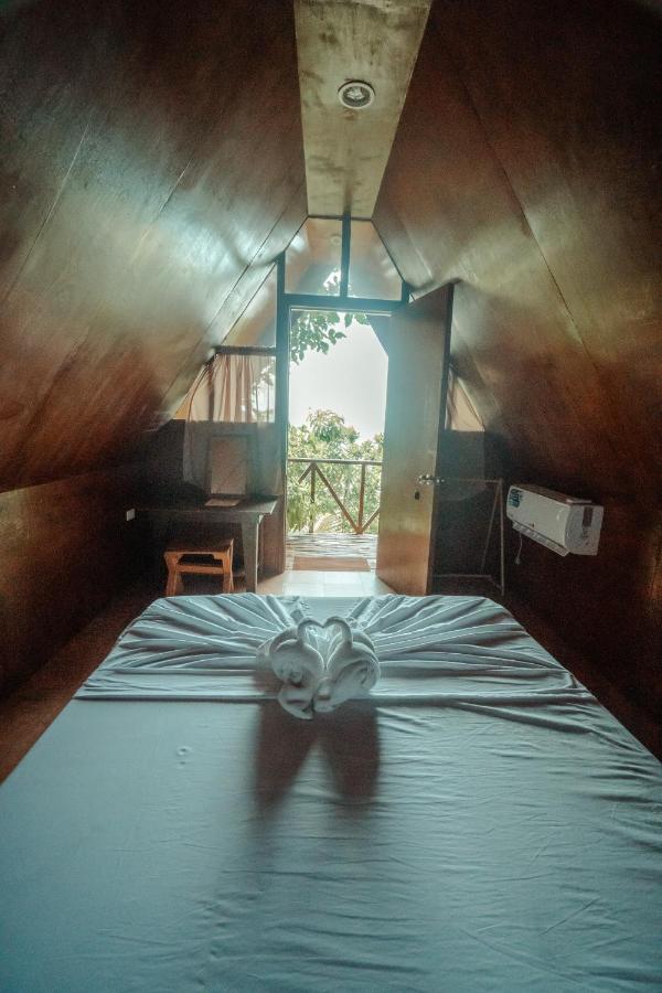 Cocovana Beach Resort (Adults Only) Busuanga Ngoại thất bức ảnh