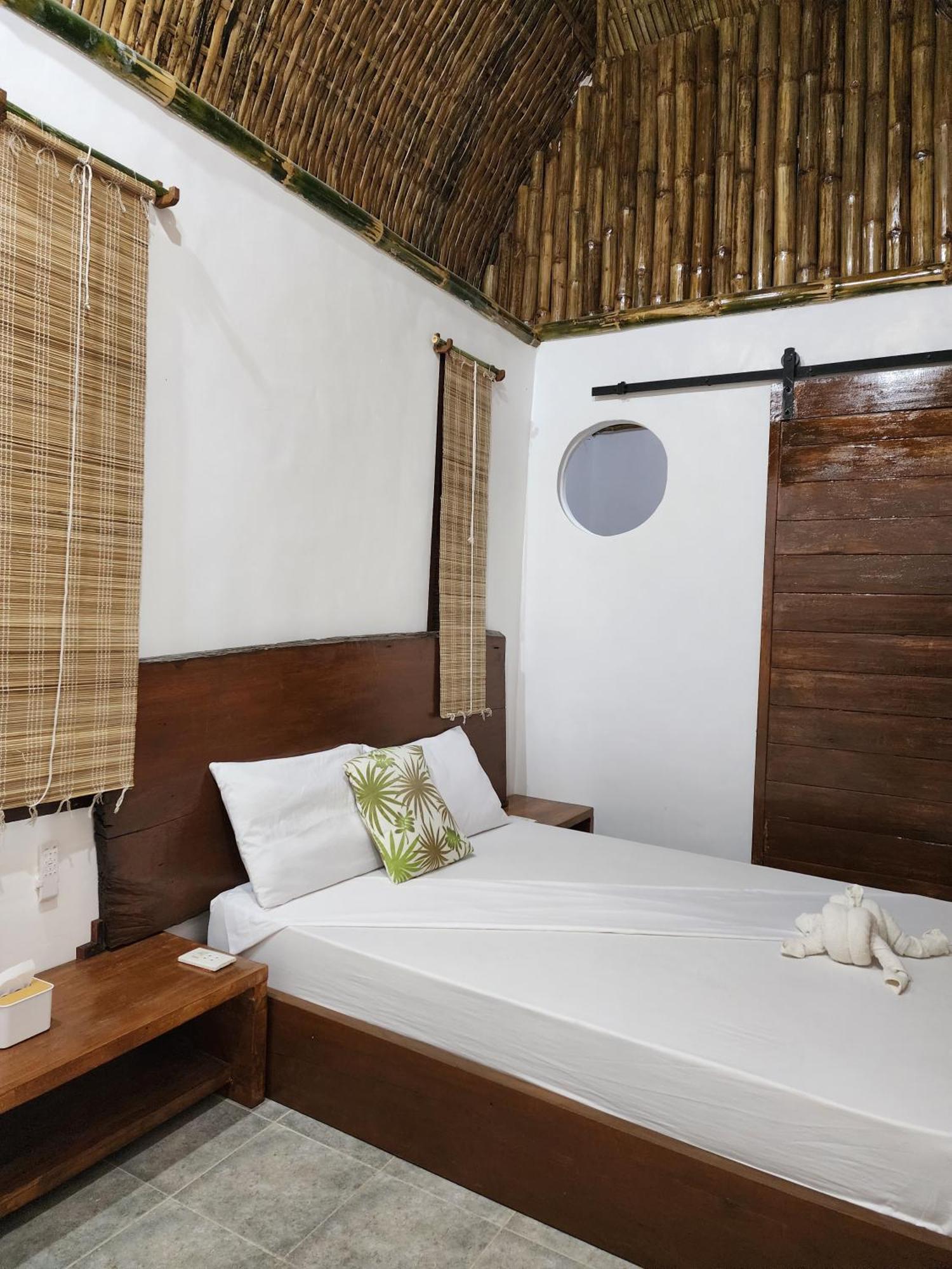 Cocovana Beach Resort (Adults Only) Busuanga Ngoại thất bức ảnh
